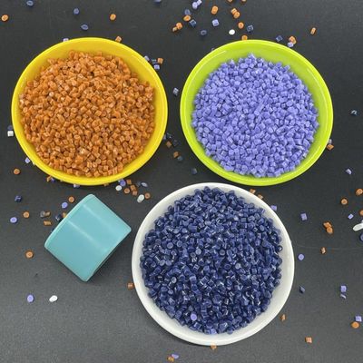 Ειδική αντιστοίχιση χρώματος TPU για πέλματα παπουτσιών επιμήκυνσης και θήκες τηλεφώνων χυτευμένα με έγχυση