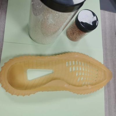 85A Μαύρο Εύκαμπτο Αγωγό TPU Υλικό Εξαιρετική Χημική Αντίσταση Πρώτη Ύλη Υποδημάτων Εξωτερικές Σόλες Καλή Τιμή