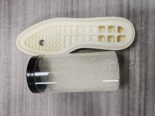 Τροποποιημένες ανθεκτικές στις υπεριώδεις ακτίνες και ανθεκτικές στο κίτρινο TPU κόκκοι είναι διαθέσιμα για απευθείας πώληση από εργοστάσια